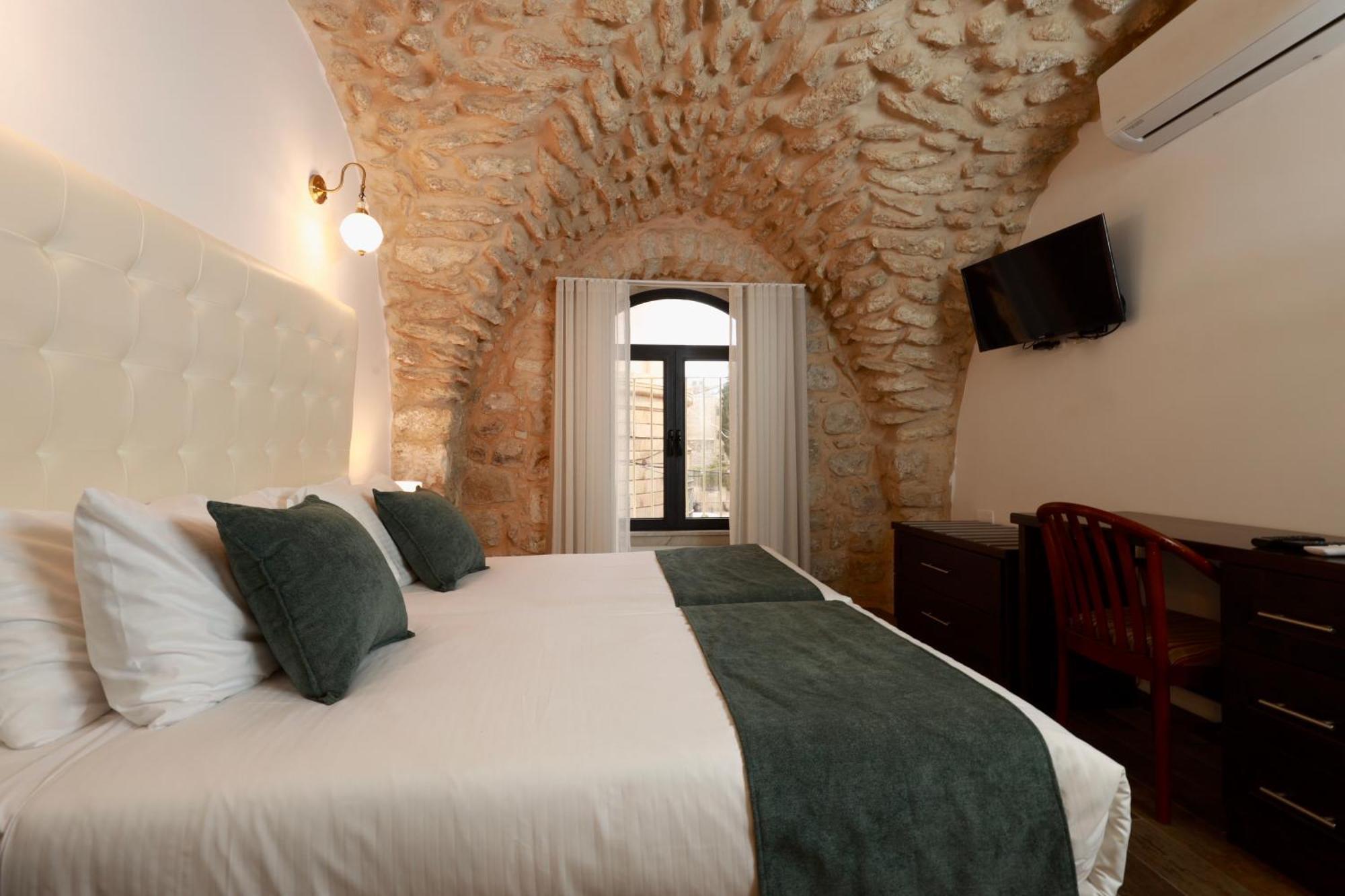 Petrakis Inn Jerusalem Exterior photo